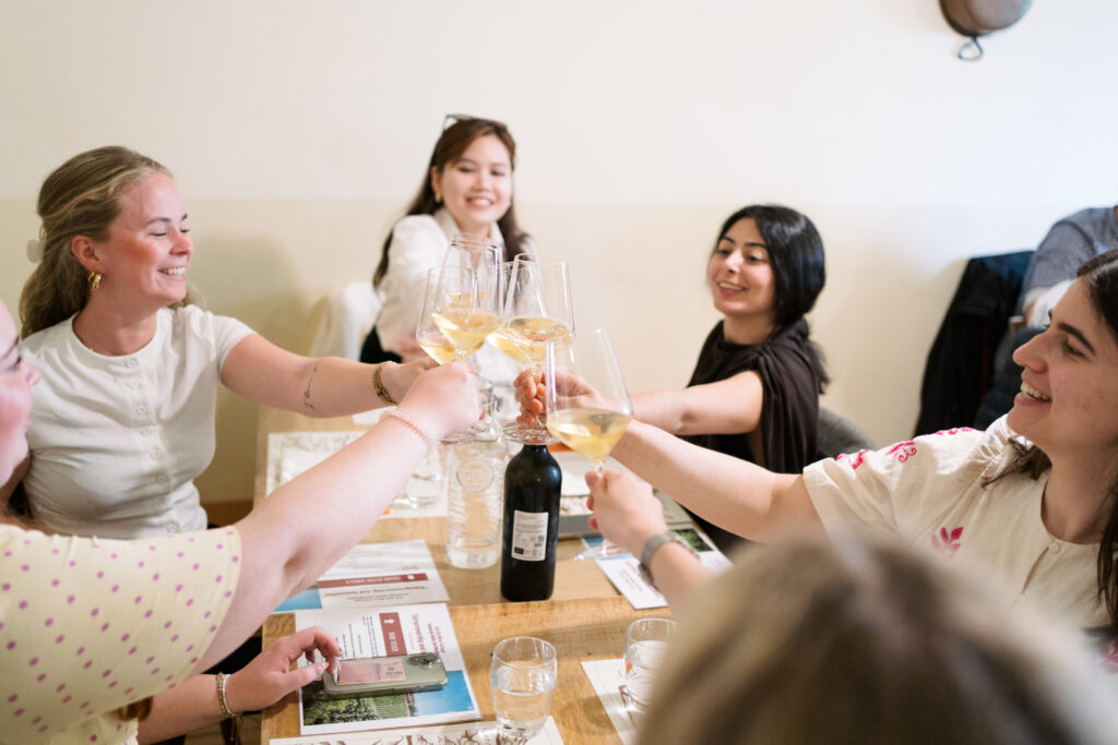 Experiential Learning in Italy Italian. Food and Wine Experience course Entrepreneurship and Food&Wine Italian Culture 2027. Corporate Satellite Campus in Italy.
